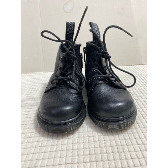 Dr. Martens Infant 1460 Softy T Leather Lace Up Boots Size 6 Black MSRP $65 - Picture 3 of 9